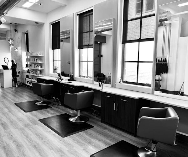 Luxury Glam Nail Salon Template
